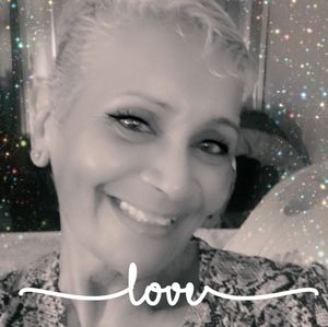 Meet your Posher, Eve